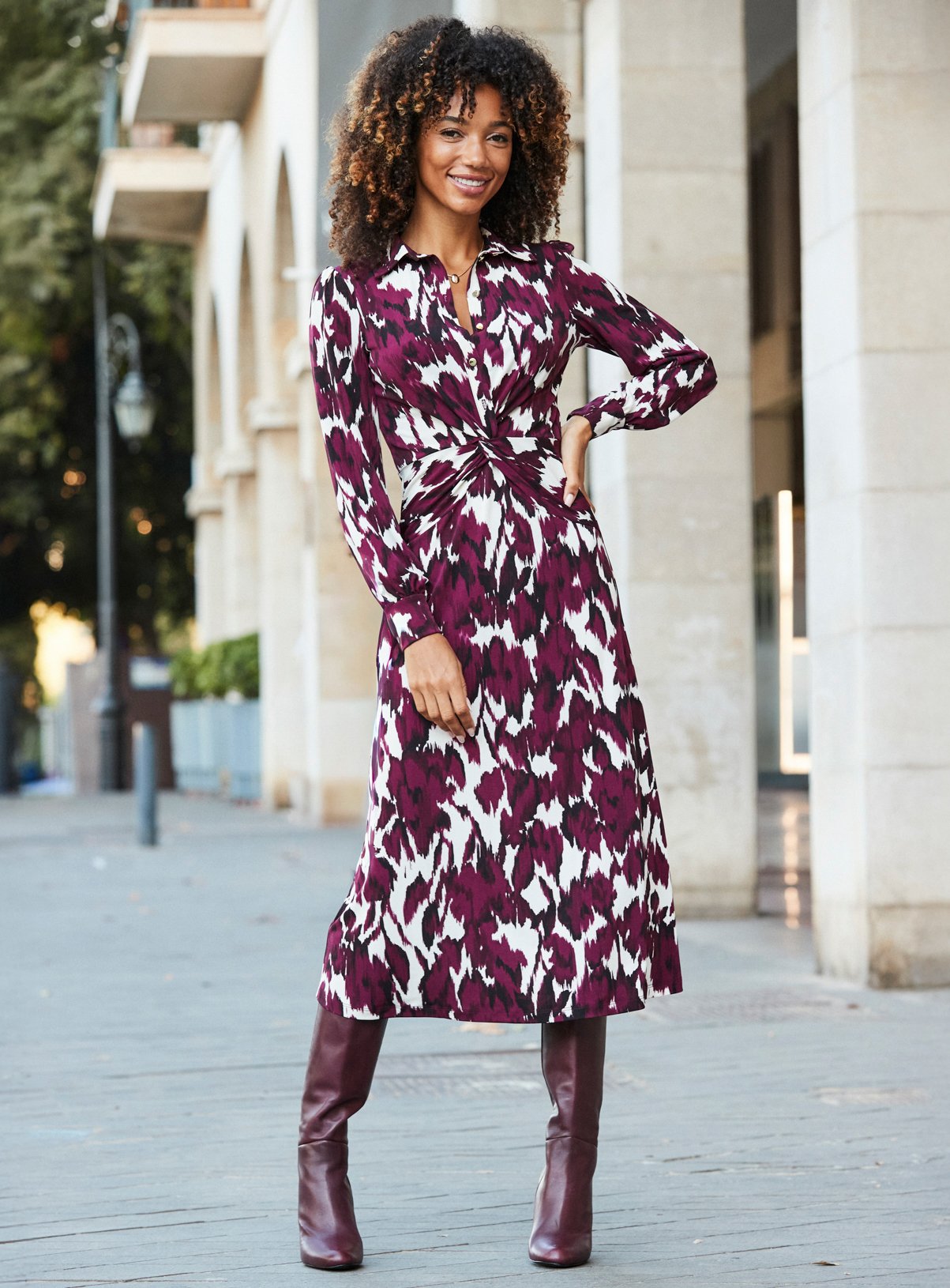 SOSANDAR Burgundy Floral Print Twist Front Shirt Dress 12 - Image 5 thumbnail